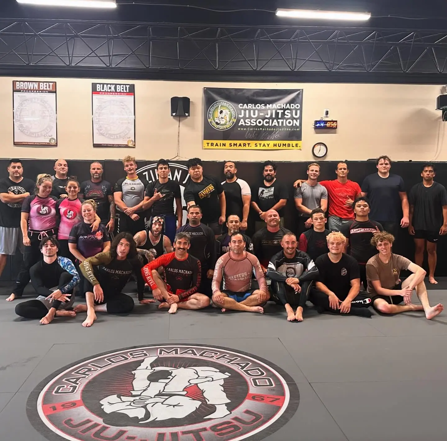 A large group of members training together at 805 Combat Sports in Simi Valley